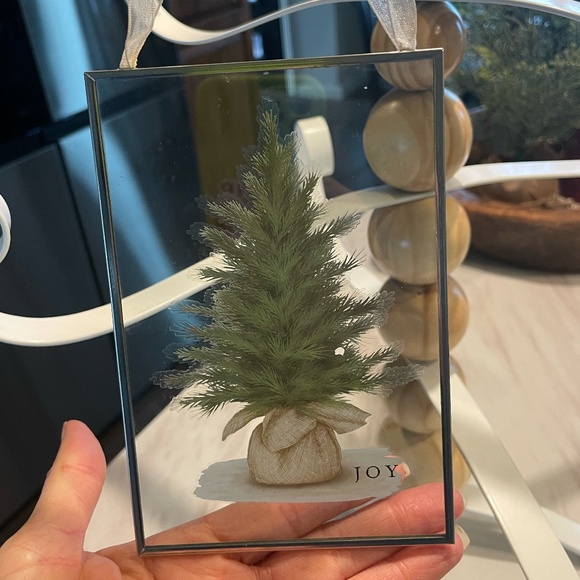 SET OF 2 KIRKLANDS GLASS TREE XMAS ORNAMENTS NWT - Picture 2 of 12